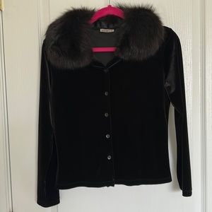 Black velvet cardigan with customized attached real fur collar s